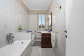 Borgo House In Florentine Hills With Pool - Image 5