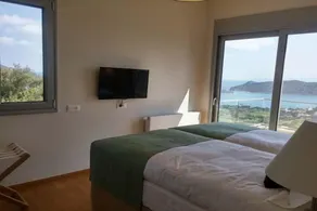 Sea view 3 bedroom villa close to Plaka beach - Image 5