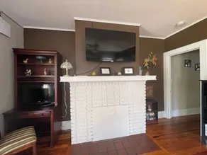 Spacious Murray Hill Getaway for One or Two - Image 2