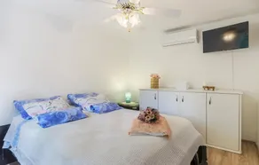 Pet friendly home in Kostrcani with WiFi - Image 5
