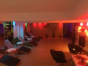 Astoria Life Hotel - Image 2