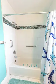 DOG FRIENDLY *DELUXE OCEAN BLOCK CONDO* Steps to the Beach!! *** - Image 5