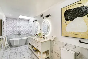 < 1 Mi to Ocean Gate Beach! Lovely Home w/ Hot Tub - Image 5