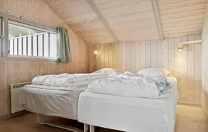 Stunning Apartment In Rønde With Sauna - Image 5