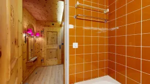 High-quality wood-clad 1-room flat on the 2nd floor for 2 persons. - Image 5