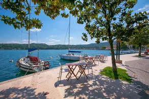 Sole Retreat: Shared Pool, garden&park - Happy Rentals - Image 2