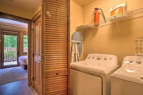 Union Creek 3 Bedroom Townhome #124C by RedAwning - Image 2
