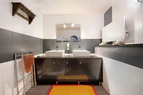 Holiday Home 'Porto Douro' with Private and Indoor Pools, Heated Water, Terrace and Wi-Fi - Image 5
