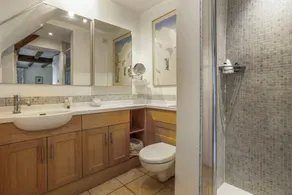 Luxury Brick and Flint House in Funtington - Image 3