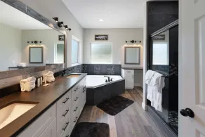 H2Oasis Incredible Pool Retreat With Mountains Views! - Image 4