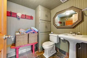 MTV Cribs, Live like a rock star. - Image 4