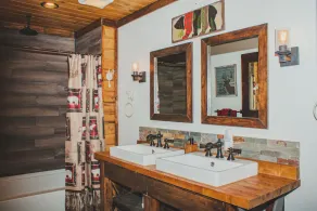 Sugar Tree Lodge - Secluded Cabin near West Jefferson, Boone and Blowing Rock - Image 2