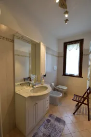 Holiday house terraced villa with large garden - Image 3