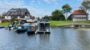 welcome on board - houseboat holidays in Hamburg  - Image 5