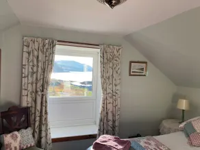 Little cottage-Village of Bunessan-Sleeps4 - Image 2