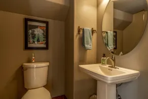 Fantastic location,  spacious and beautiful, perfect for groups, hot tub, dog ok - Image 2