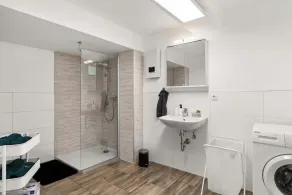 MOLA Apartments-Ferienwohnung für 5 Personen-separater Eingang-Gratis Parkplatz-Terrasse-Grill-Highspeed WLAN-auch für Langzeit geeignet - Image 5