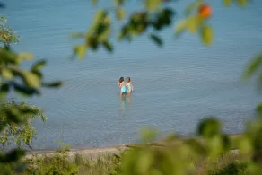 Peach of a private beach! Waterfront cliff cottage near Bayfield - Image 4