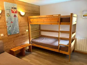 La Souche 8 - Large 2-room apartment, close to the village centre - Image 3