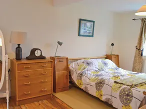 3 bedroom accommodation in Fordingbridge - Image 5