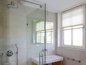 Villa in Friesland with Jacuzzi and Sauna - Image 5