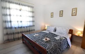 Apartment Umag-Savudrija, air conditioning, washing machine Wifi terrace garden - Image 5