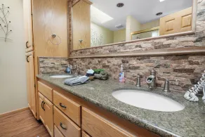 Stony Creek Cabin - 4BR / 2. 5BA / Spa / WiFi / Vue sur la forêt - Image 4