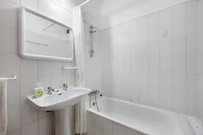 Appartamento 'Casa Atlântico nº4' vicino al mare con piscina condivisa e Wi-Fi - Image 3