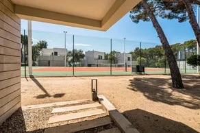 AM-4 Maison moderne avec piscine communautaire - Image 2