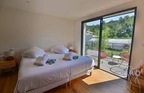 Beautiful contemporary 200m pool riverside - Image 4