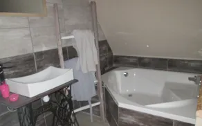 Charming gite with swimming pool, sauna and jacuzzi, Salers Puy Mary area - Image 4