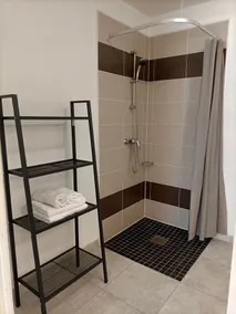 T2 PMR Balcony in Residence with Swimming Pool B17 - Image 2
