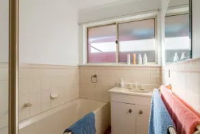Holiday Home within walking distance from UniSA & Mawson Lakes Business Hub. - Image 3