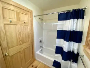 Pine Grove Cottages : Cottage 7 - Spacious 1 bedroom - Pet Friendly - Image 3