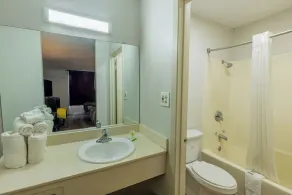 Executive Inn  - Image 4