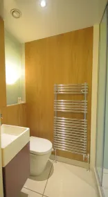 Cottage style small Town house in the centre of Cheltenham - Image 3