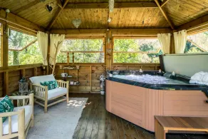 SPLENDID MAS PROVENÇAL 10 p countryside private garden swimming-pool playground - Image 3