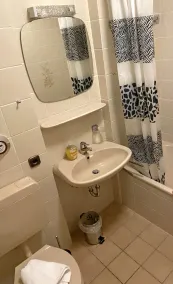 Holiday Flat - Image 5