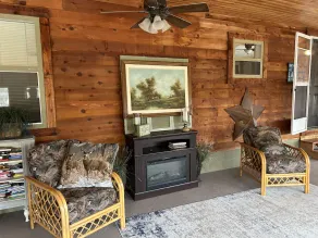 Whispering Pines Lakeside Retreat - Image 3