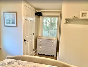 Awesome location downtown. Walk to the beach, marginal way - Image 4