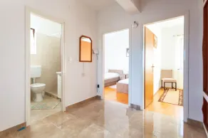 Holiday home Milka - in center & close to the sea - Image 2