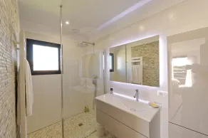 Ny 5 * Villa med opvarmet pool. Strand gåtur - Image 5