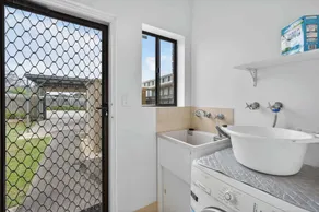 4/1 Harborview Terrace, Victor Harbor - Image 2