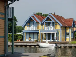 Cozy Holiday Home with Wood Burning Stove near Water - Image 5