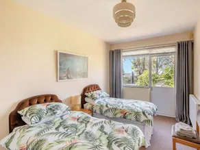 2 bedroom accommodation in Felixstowe - Image 5