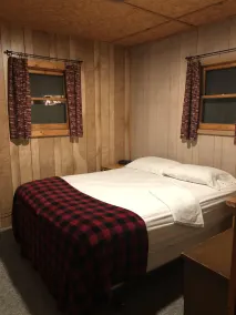 Lakeside Cabins - Cabin # 1 - Image 4