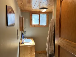 Compfy Cabin - Image 2