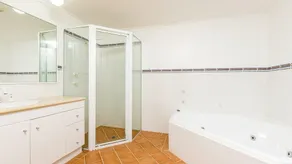 3 'Peninsula Waters', 2-4 Soldiers Point Rd - Smuk aircondition-enhed med pool, elevator og WIFI - Image 3