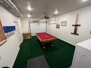 New cute clean 4plex w/game rm, centrally located between North Pole & Fairbanks - Image 2