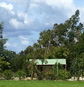 GRAN CHALET DE MADERA CON AIRE ACONDICIONADO CERCA DE ALGAJOLA PARA 6 PERSONAS MÁXIMO - Image 4